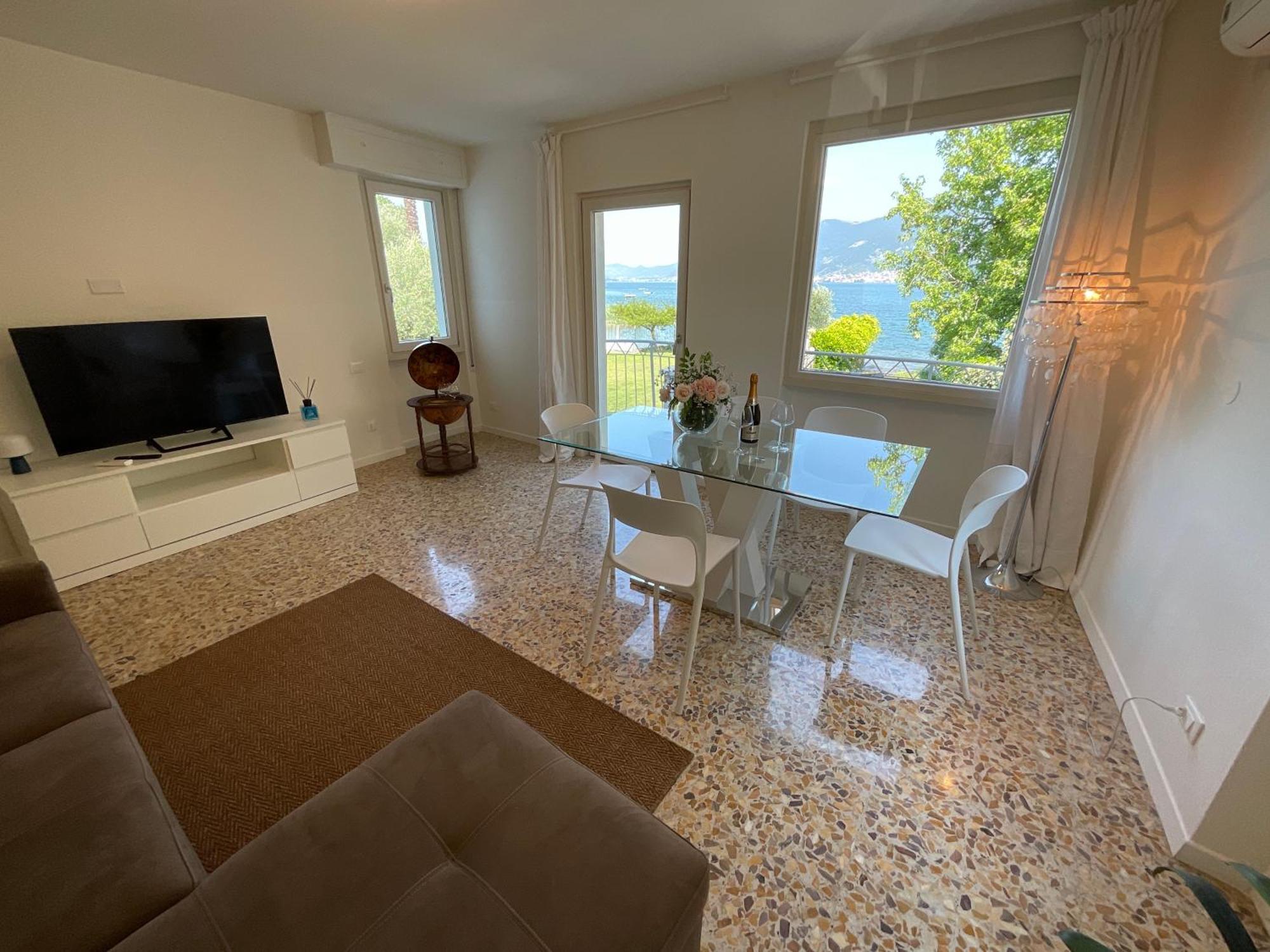 Villa Franca Pilzone Luaran gambar