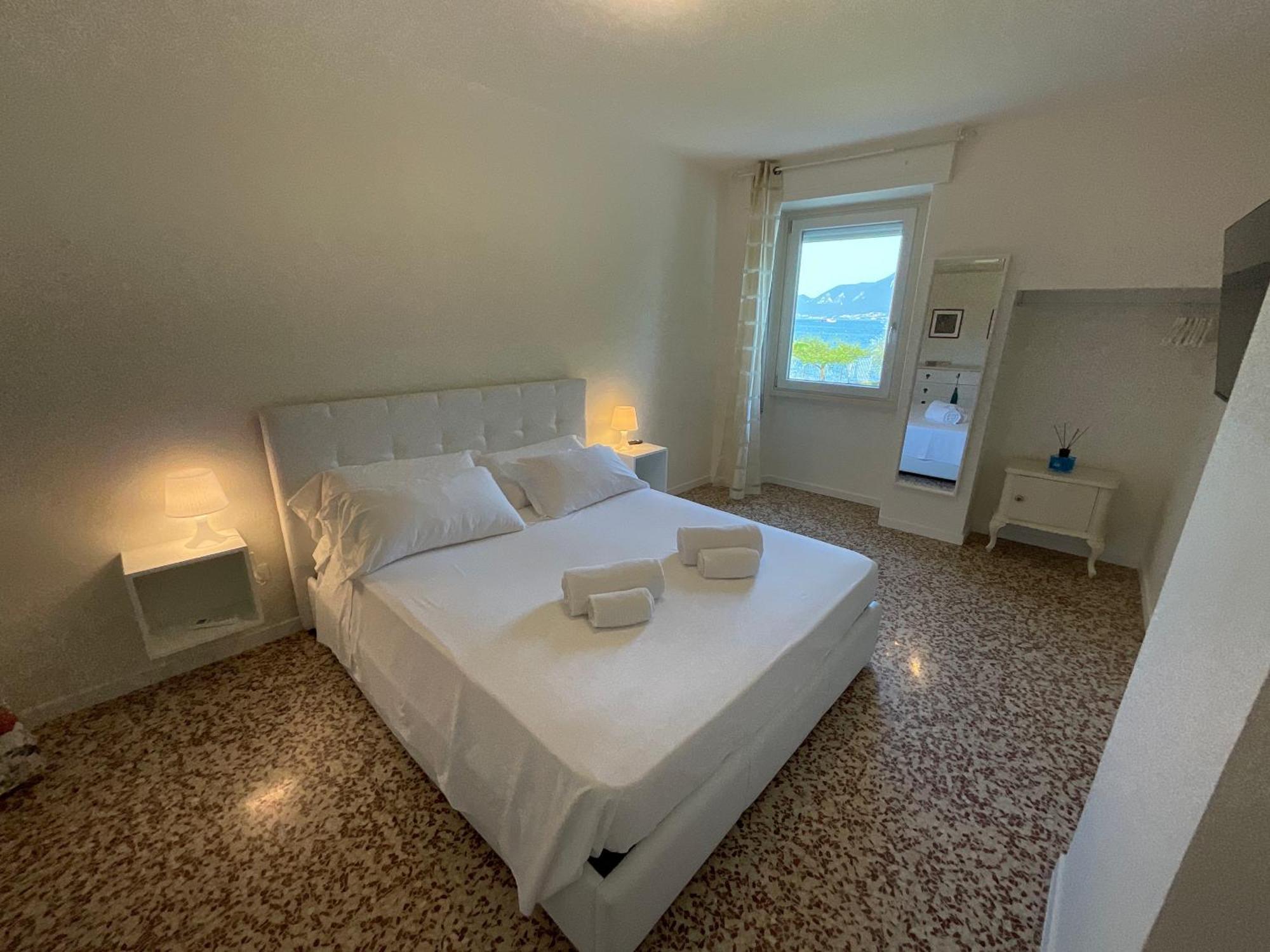 Villa Franca Pilzone Luaran gambar