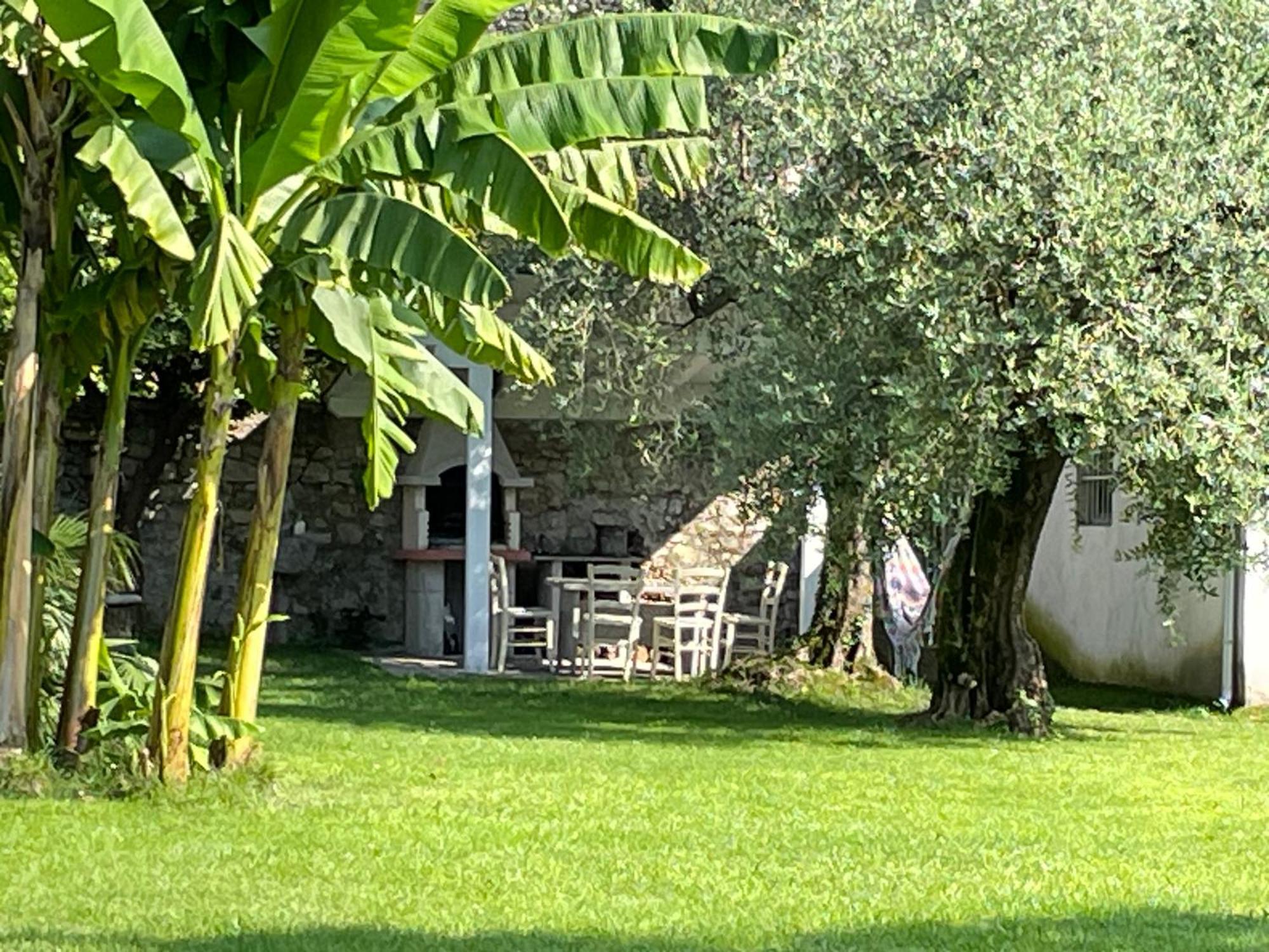 Villa Franca Pilzone Luaran gambar