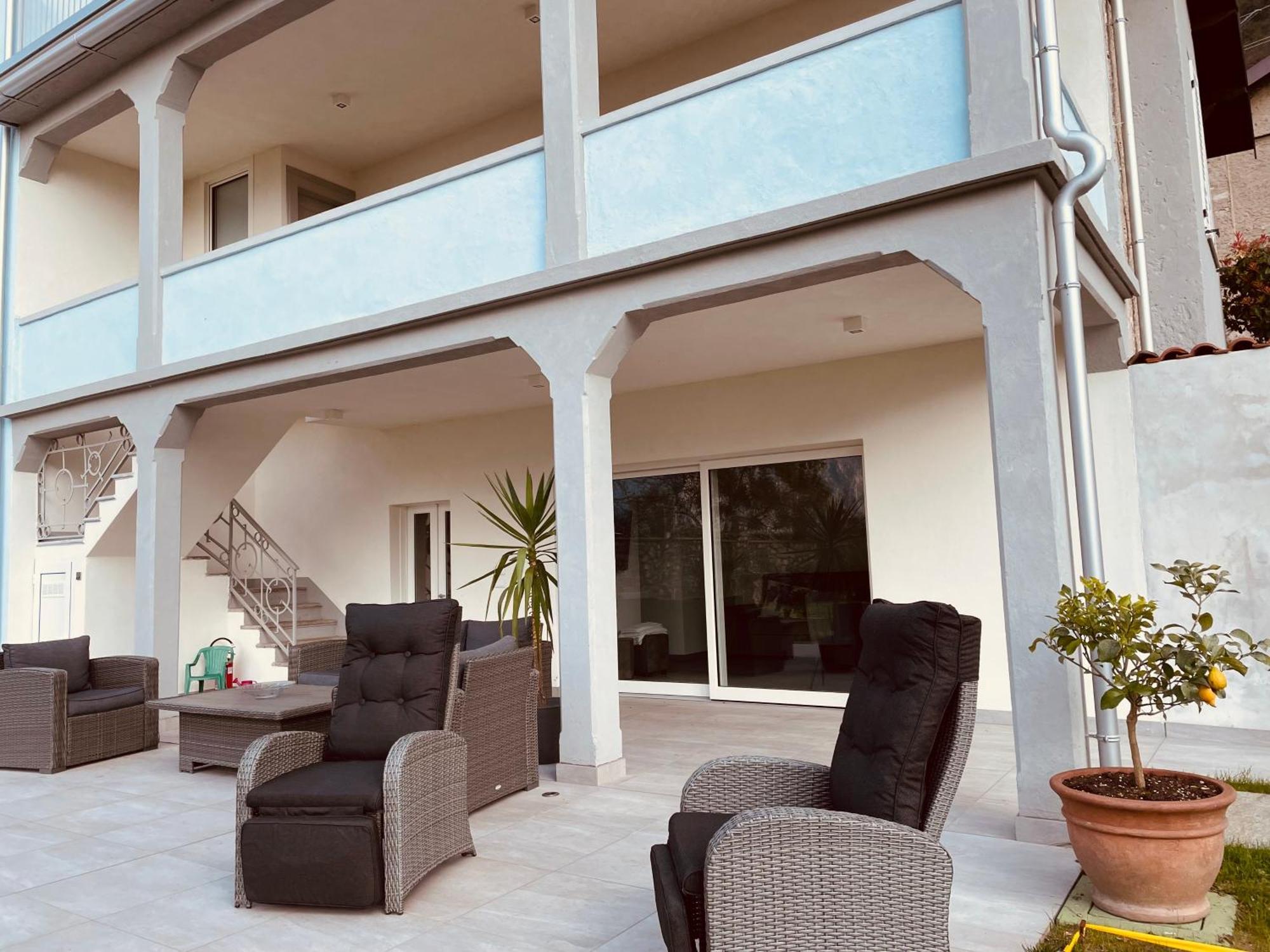 Villa Franca Pilzone Luaran gambar